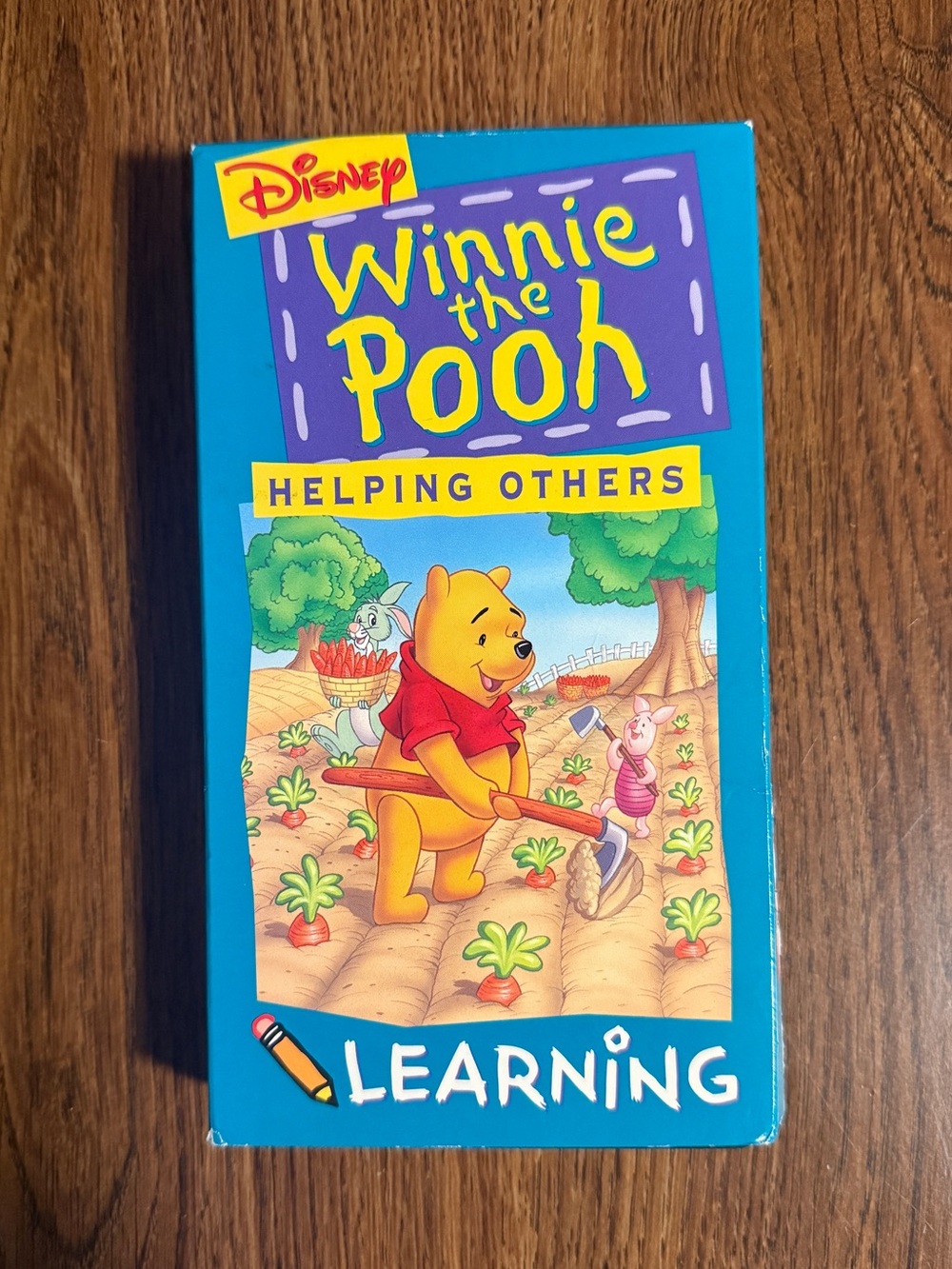 Disney Winnie the Pooh Helping Others VHS (1994)